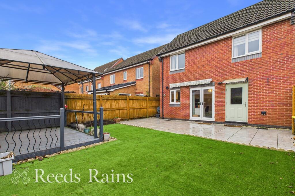 Radcliffe Drive, Farington Moss, Leyland, Lancashire, PR26 photo 2