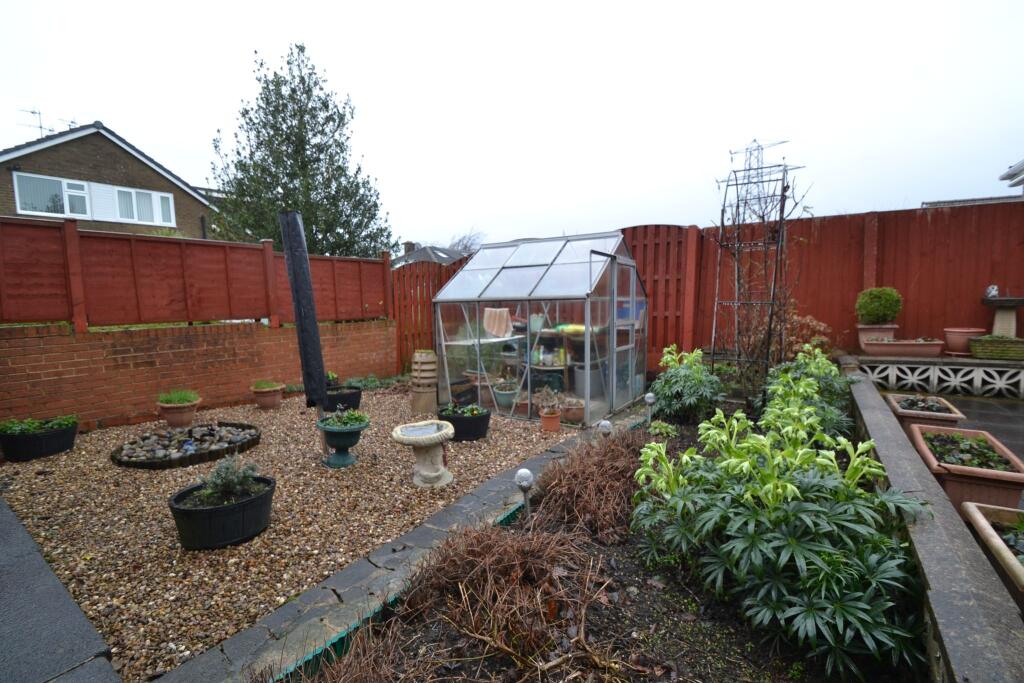 Additional image 14 of Brackendale Parade, Thackley,