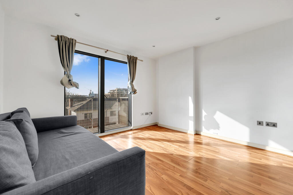 Apartment in London - View 4