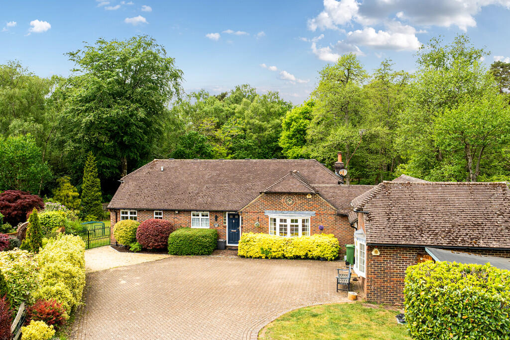 Main image of property: Storrington - Heath Common area