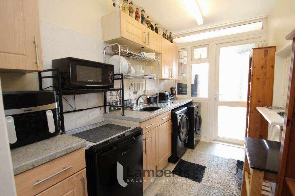 Additional image 4 of Allendale Court, Studley, B80
