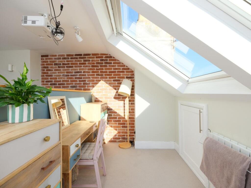Birch Road, Southville photo 4