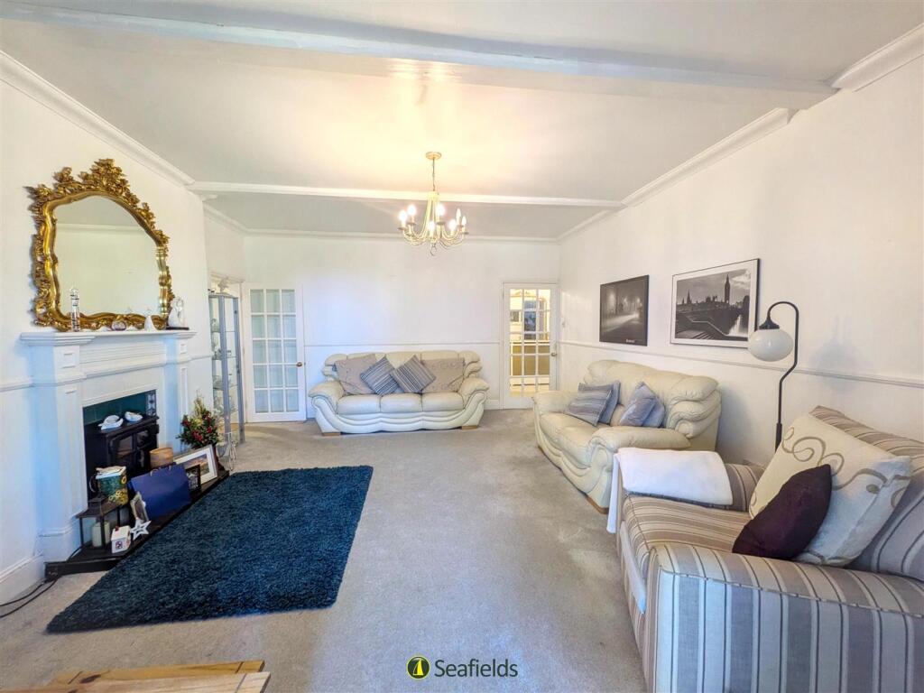 Apartment in Portsmouth - View 3