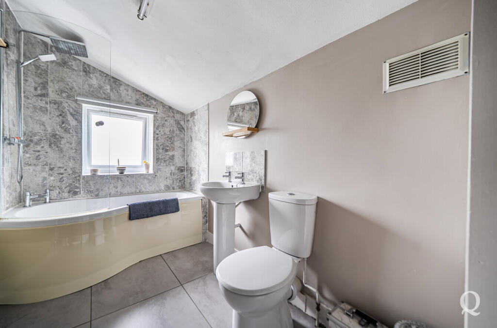 House in Swale, Grove Park, Chalkwell - View 5