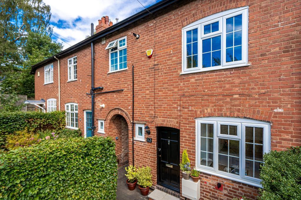 Main image of property: North Pathway, Harborne, Birmingham, B17 9EJ