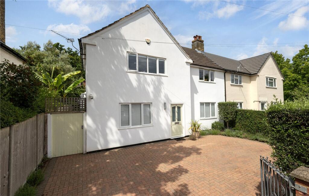 Main image of property: Gainsborough Road, Kew, Surrey, TW9