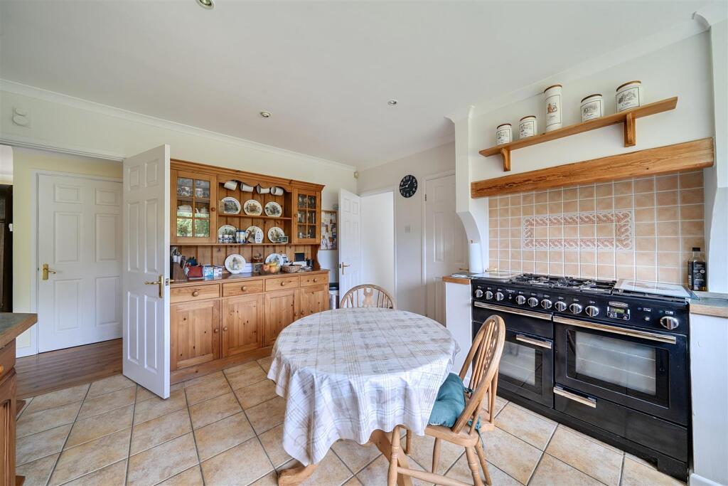 House in Bridport, Dorset - View 4