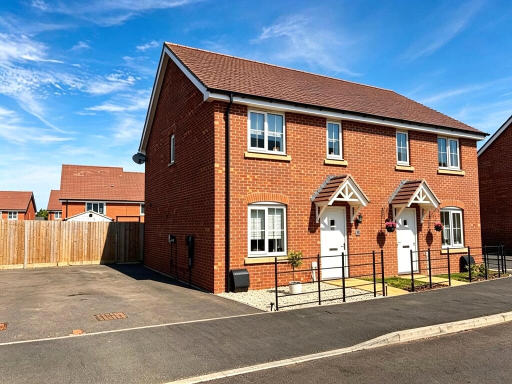 Main image of property: Bartletts Avenue, Stratford-upon-Avon, Warwickshire, CV37