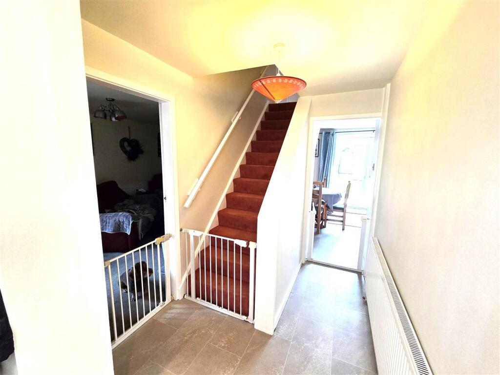 House in Bassetlaw, Elkesley - View 3