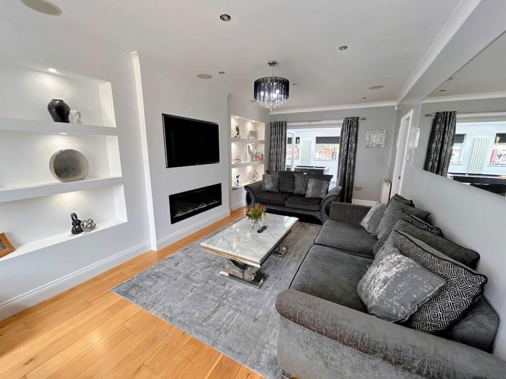 Longridge Avenue, High Heaton, Newcastle upon Tyne, Tyne and Wear, NE7 7LB - View 2