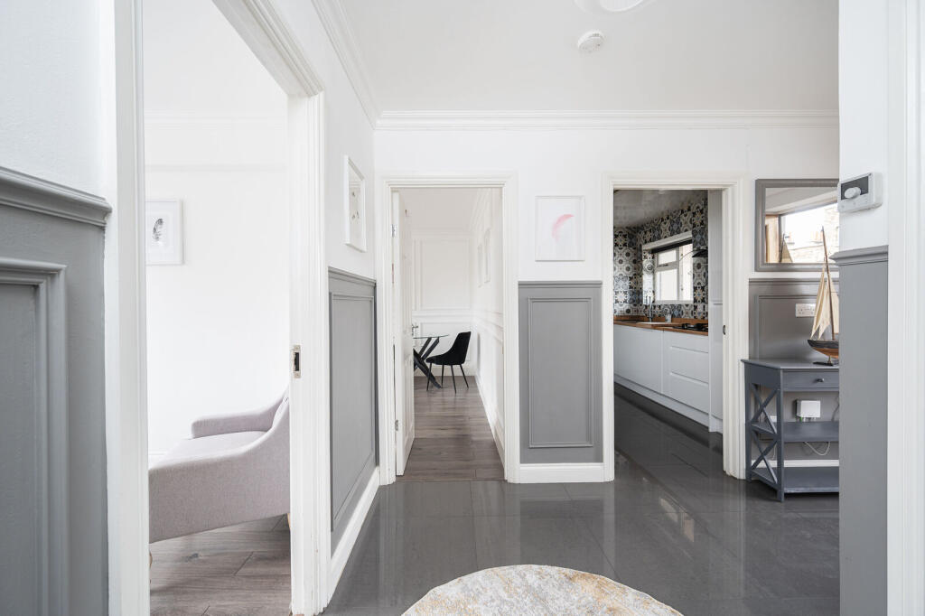 Apartment in London - View 5