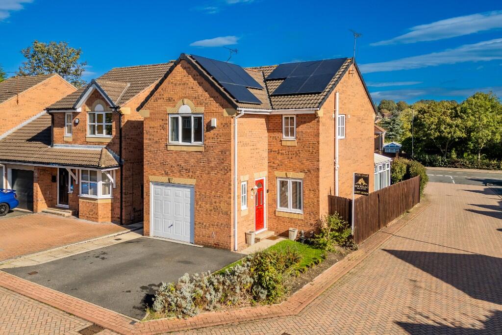 Main image of property: Caxton Gardens, Pontefract, West Yorkshire, WF8