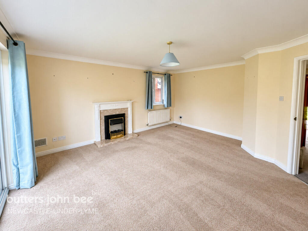 House in Stoke-on-Trent - View 2