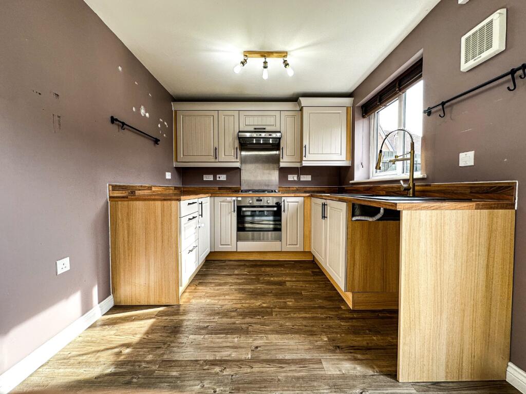 House in Chilton Trinity, Willowdown, Bridgwater Without - View 4