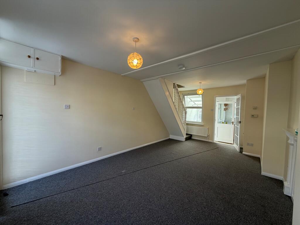 House in Canterbury - View 2