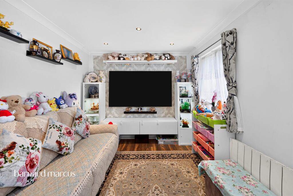 Apartment in London - View 4