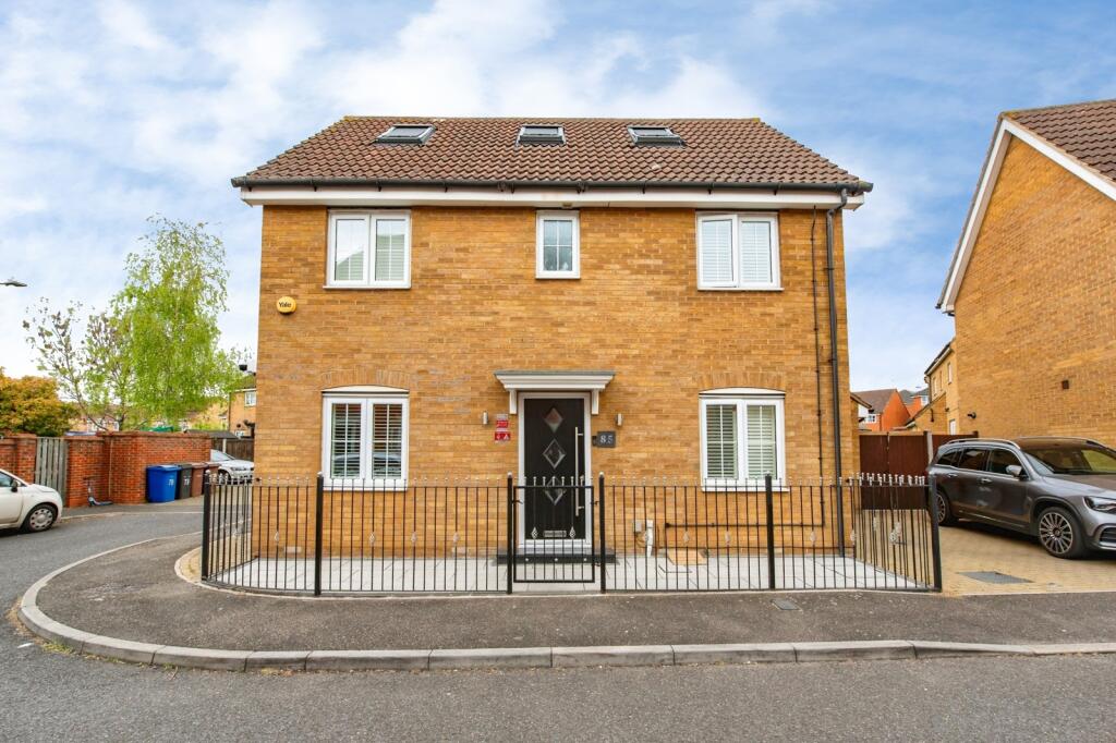 Main image of property: Sachfield Drive, Chafford Hundred, Grays, Essex, RM16