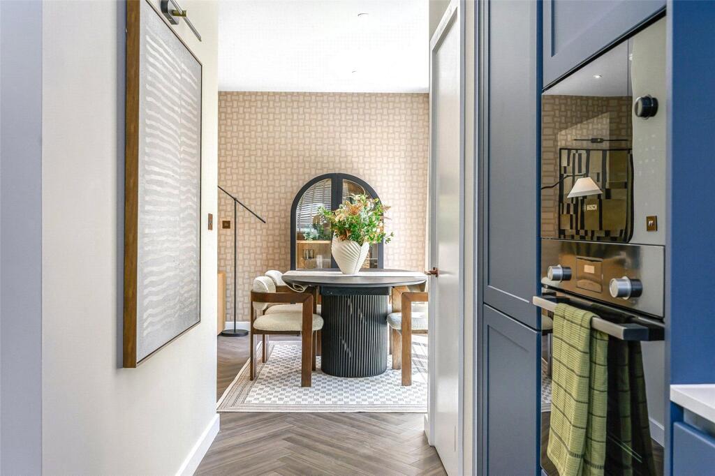 House in London - More