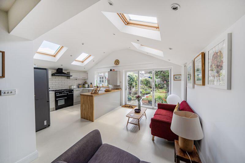4-bed semi-detached on Margaret Road, Oxford, £775,000