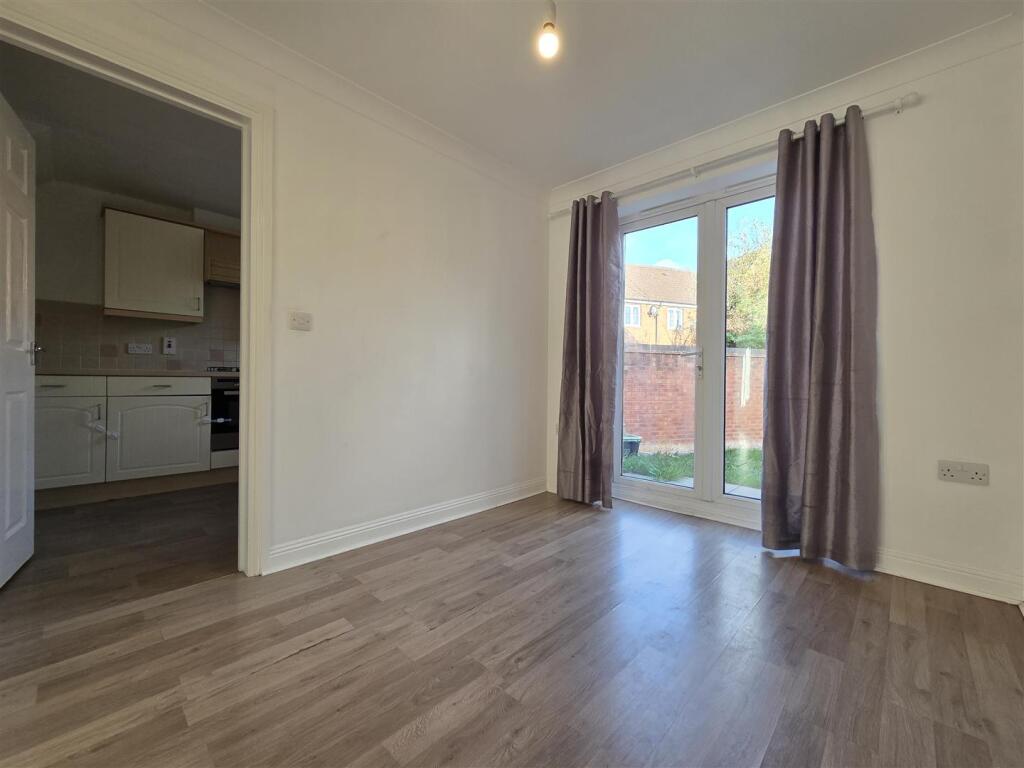 House in Taunton - View 4