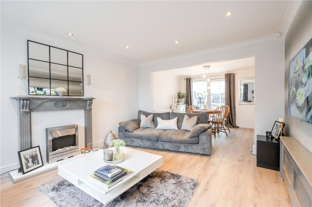 House in Doncaster - View 3