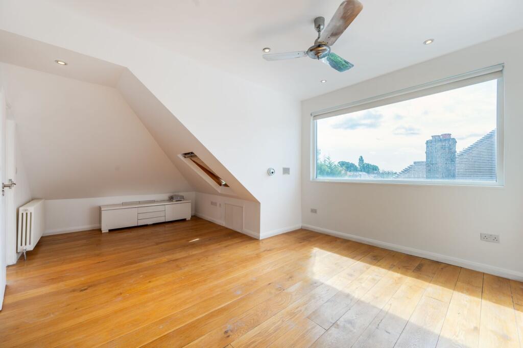 Apartment in London, Brondesbury Park, Brondesbury - View 5