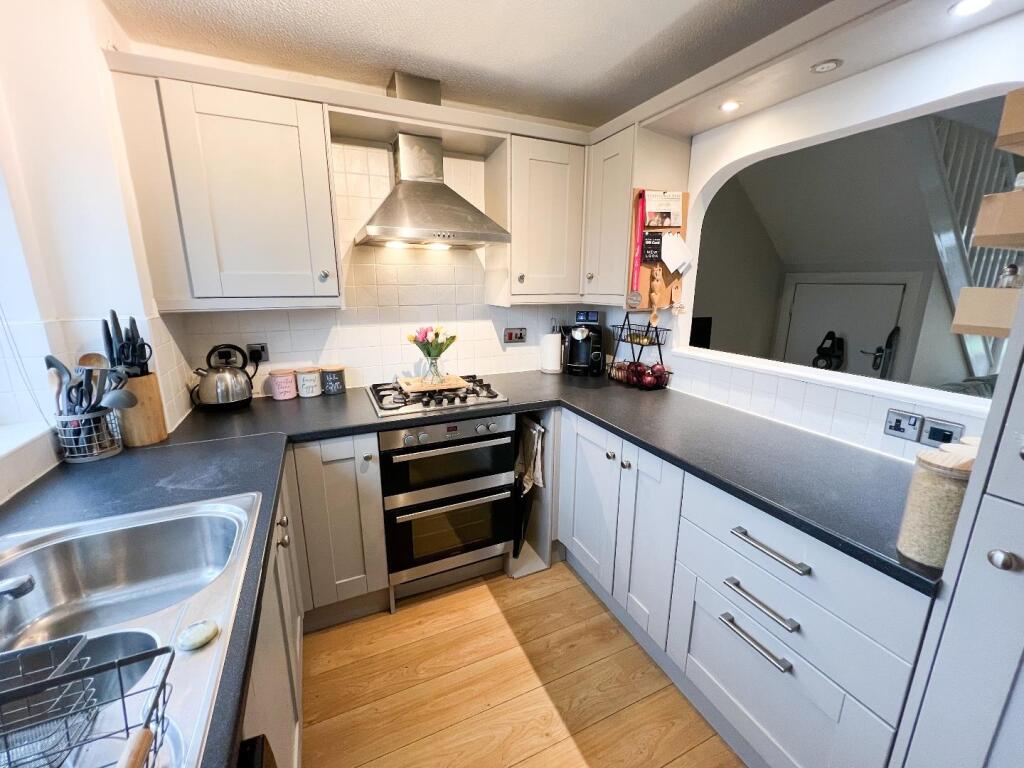 St. Nons Close, Brackla, Bridgend County Borough, CF31 2BX photo 3