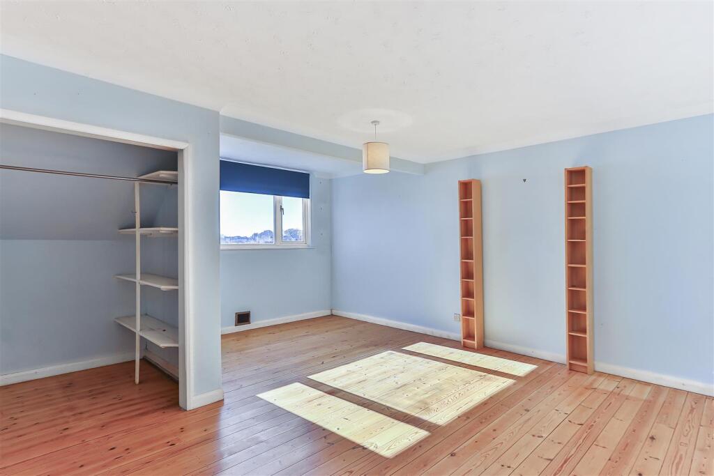 Additional image 19 of Sandbanks Road, Lilliput