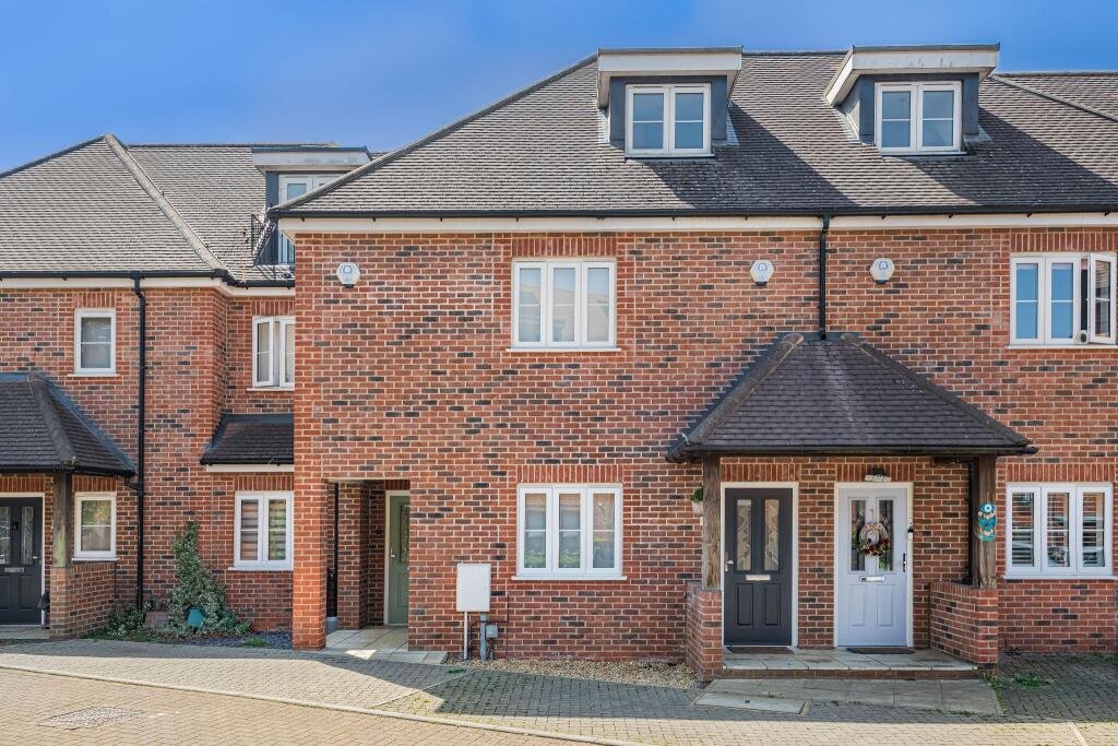 Main image of property: Green Close, Brookmans Park, AL9