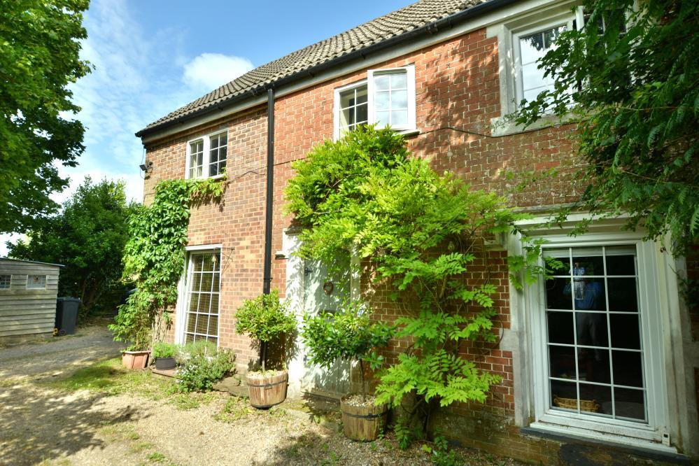 House in Wimborne, Woodlands - View 2