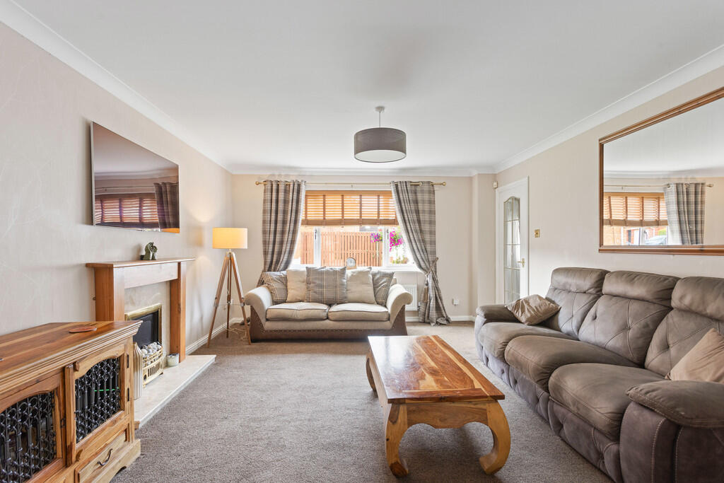 House in Livingston, Eliburn - View 5