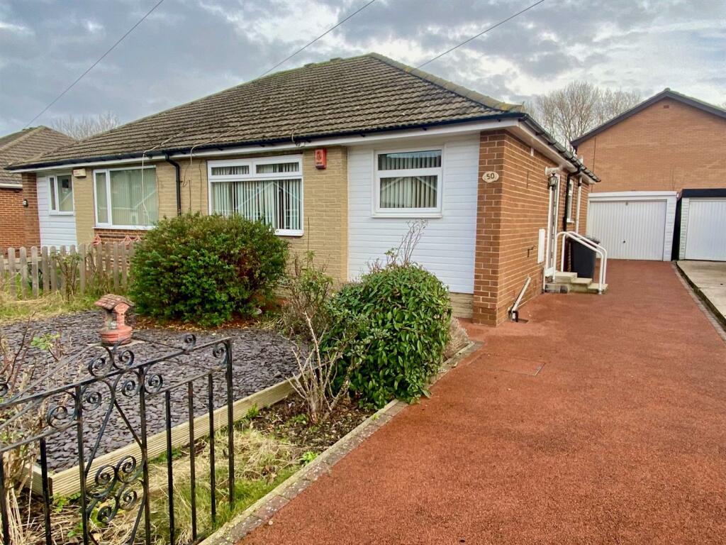 Main image of property: Fenay Lea Drive, Waterloo, Huddersfield