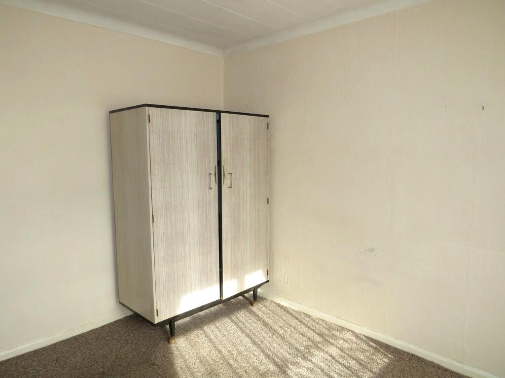 Balfour Road, Little Thurrock, Grays, Essex, RM17 photo 4