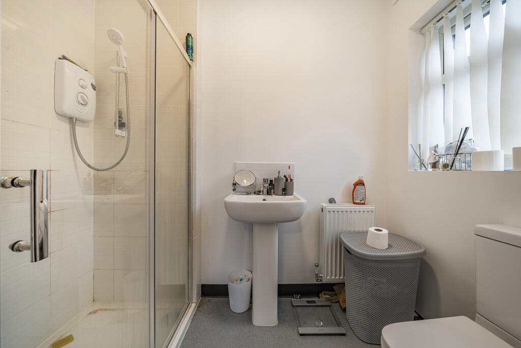 1 bedroom house share for rent