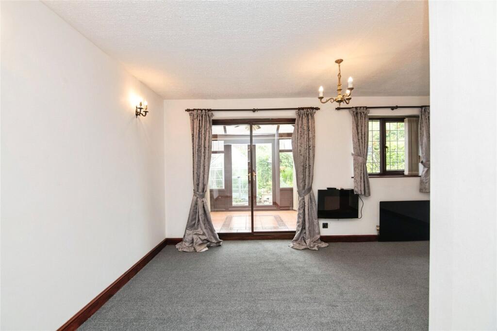 Illshaw Close, Redditch, Worcestershire, B98 photo 4