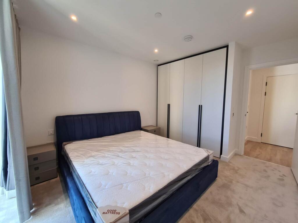 Apartment in Harrow - View 4