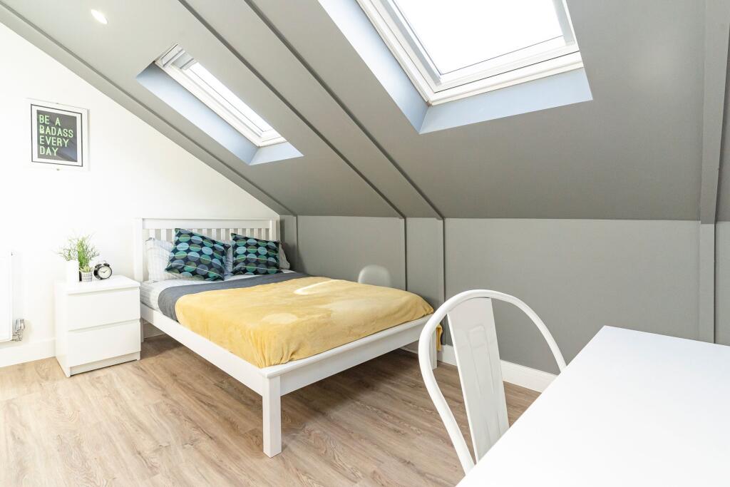 House in Portsmouth - View 5