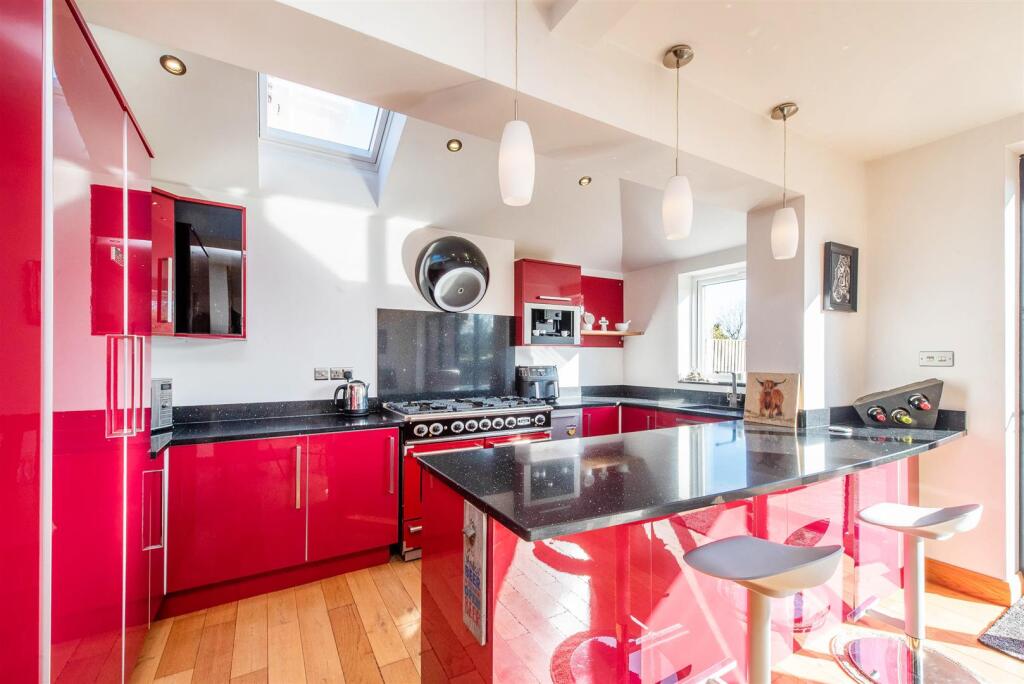 House in Preston - More