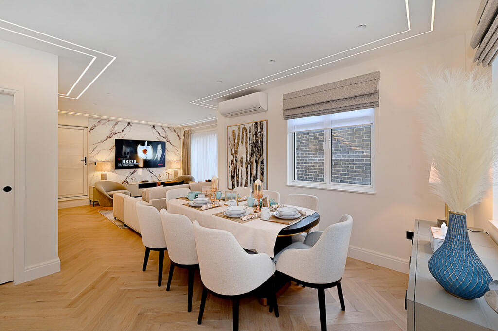 House in London - More