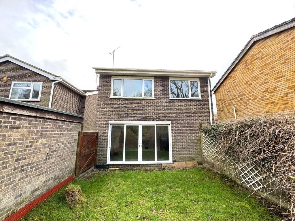 SOUTH WOOTTON - Detached 3 Bedroom House for Renovation photo 3