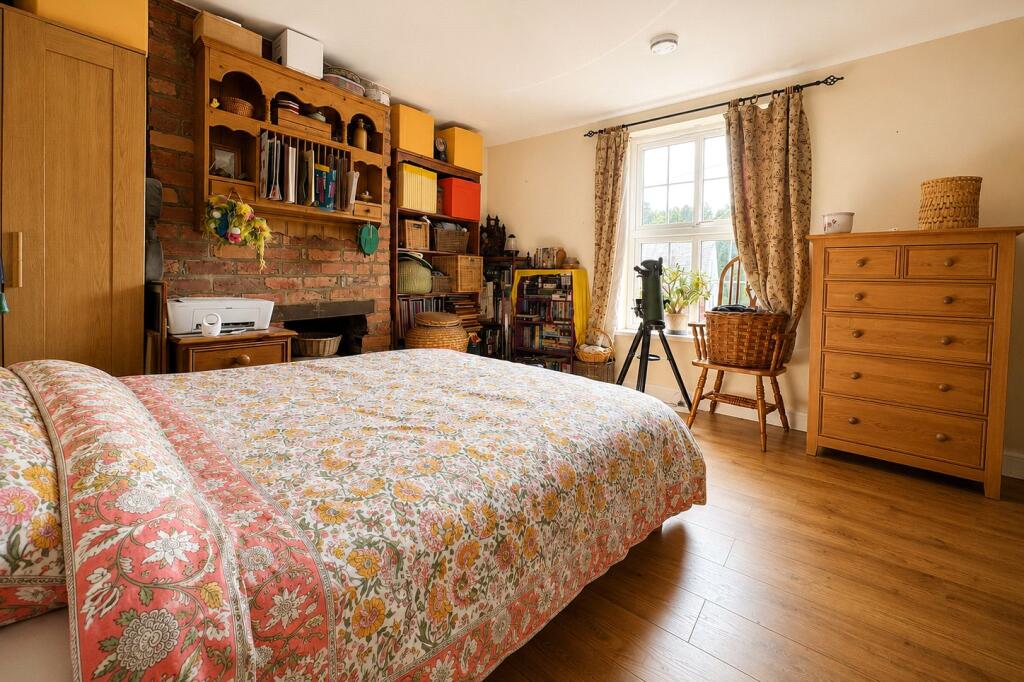 House in Amber Valley, Ripley - View 5