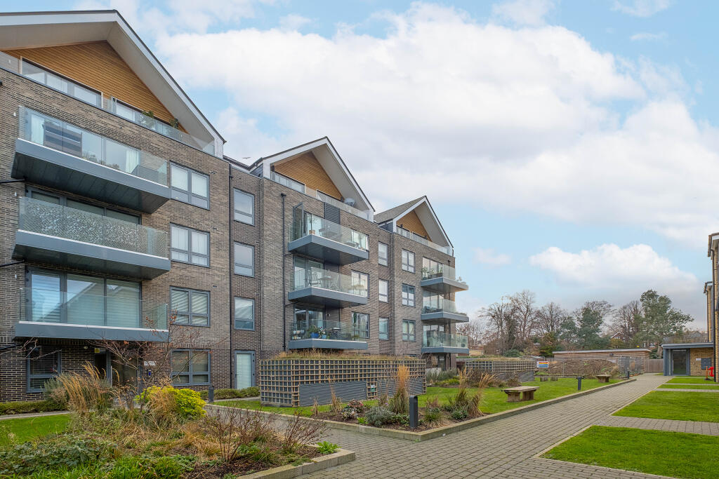 Main image of property: 5 Antoinette Close, Kingston Upon Thames, KT1