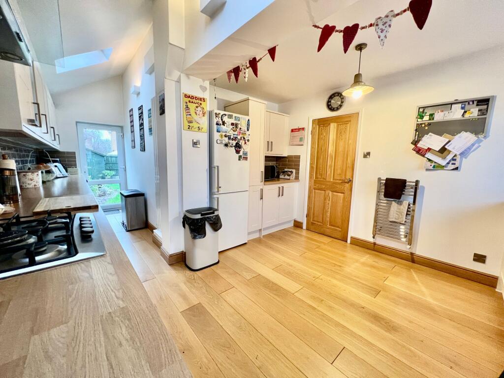 SOLD BY NEWTON FALLOWELL - Baysdale Grove - View 6