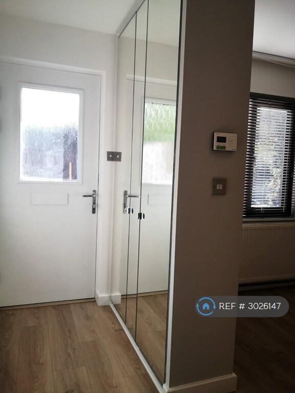 House in Southampton - View 2