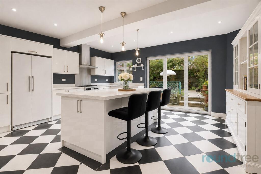 House in London - View 4
