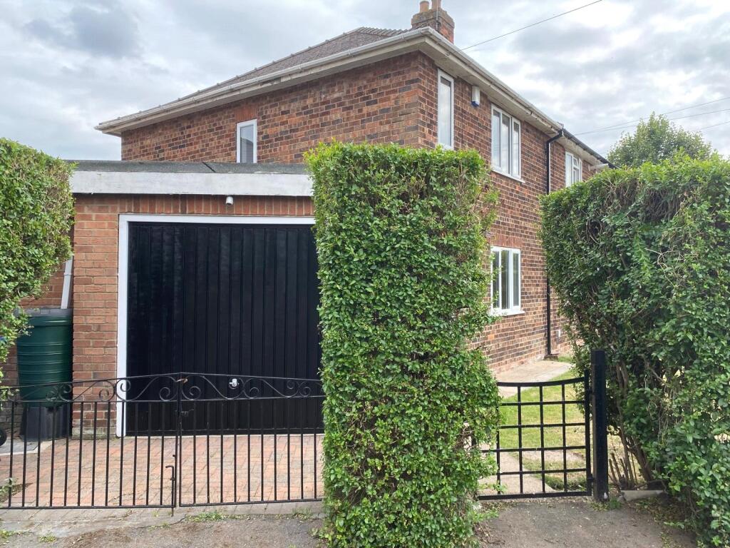 Main image of property: Woodland Avenue, Gainsborough, DN21