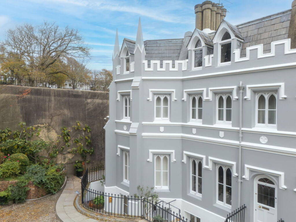 Main image of property: Wykeham Terrace, Brighton, BN1 3FF