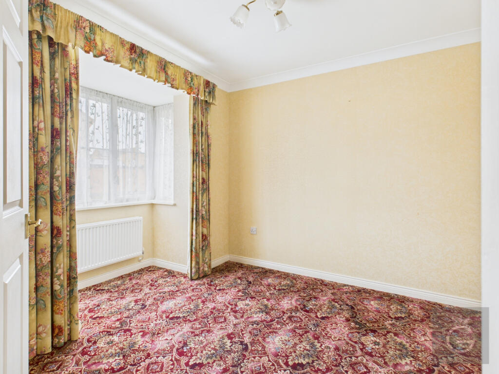 Barrington Way, Reading , RG1 photo 3