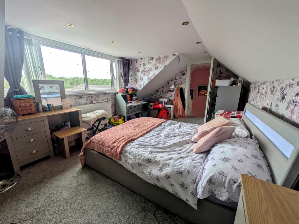 Additional image 12 of Greenside, Bradford, BD12