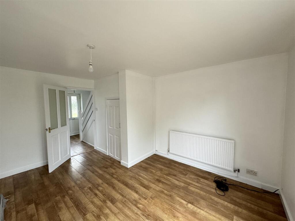 House in Newport - View 2